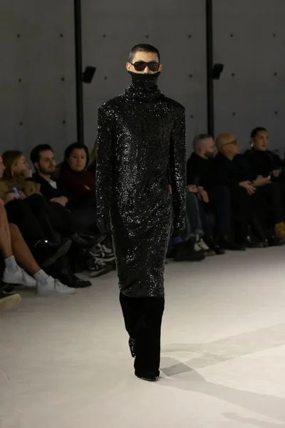 Look 39